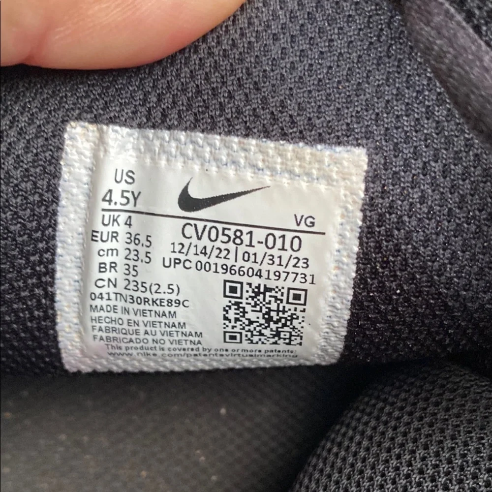 Nike Kids Black and White Sneakers